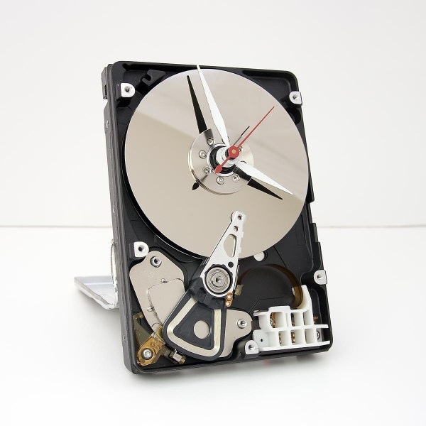 Clock made from a Computer hard drive