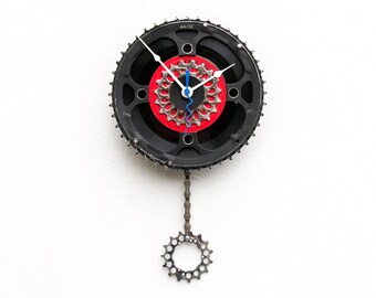 Bike Gear Clock, cycle, bicycle, unique, repurpose, Recycle, reuse, upcycle, reclaim, pendulum, 45, vinyl, record, chain, battery, Time, LP,