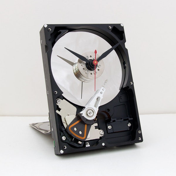 hard drive clock, geek, nerd, Computer, steampunk, upcycle, Recycle, repurpose, reuse, PC, tech, desk, battery, Mac, office, dad, father, IT