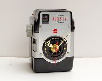 Kodak Brownie Bullseye Camera Clock, photographer, flash, film, unique, vintage, antique, repurpose, recycle, upcycle, reuse, desk, battery,