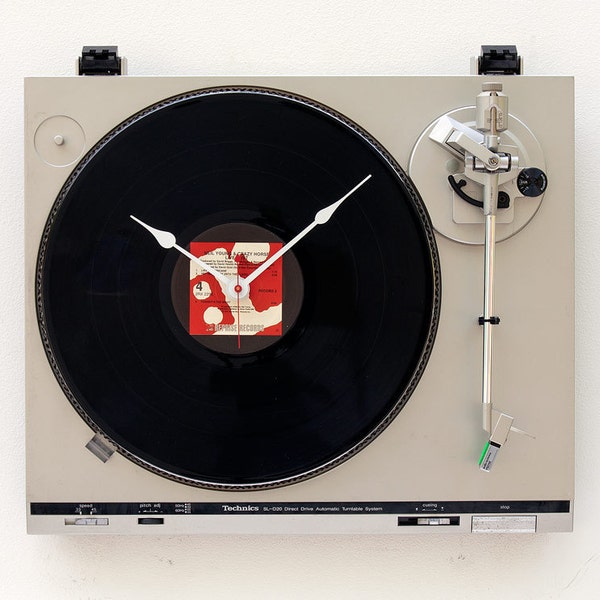 Recycled Technics Turntable Clock