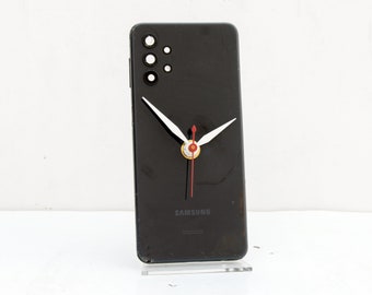 Samsung Galaxy Smart phone case clock, geek, nerd, Recycle, upcycle, reuse, repurpose, reclaim, steampunk, Mac, PC, desk, Father, office,