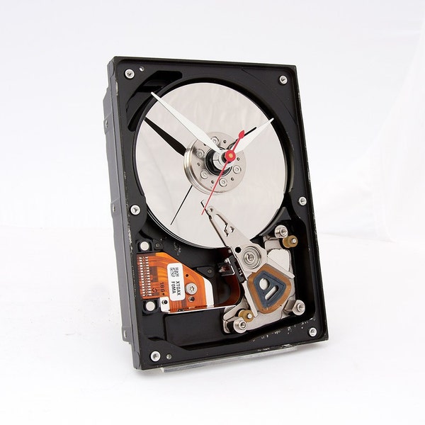 Clock made from a Computer hard drive
