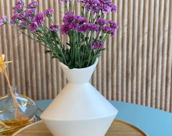Handmade Abstract White Ceramic Vase – Modern Minimalist Home Decor