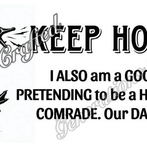 Può includere: Illustrazione in bianco e nero di un'oca che starnazza con il testo "KEEP HONKING! I ALSO am a GOOSE who is PRETENDING to be a HUMAN. Fear not COMRADE. Our DAY will COME!"