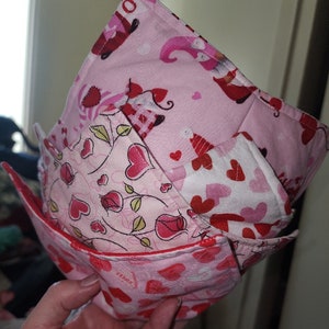 Soup Bowl Cozy | Microwaveable Bowl Cozy | Cereal Bowl Cozy | VALENTINES DAY | Roses, Hearts, Candy Hearts | Cotton Cozy