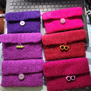 Carteras de fieltro de lana / Cartera de lana / Colores lila y azul marino / Estuche de lana / Estuche para teléfono / Estuche para cosméticos / Estuche para joyas
