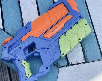 3 PACK watergun toy for summertime, fun, beach, friends, family, high capacity, water blaster, high range water gun.