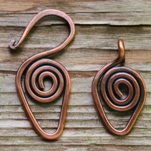 Handmade Spiral Antique Copper Clasp 14 gauge Artisan Forged Antique Copper Clasp image 3