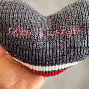 Regalo commemorativo personalizzato per la mamma realizzato con i vestiti della persona cara / Cuscino a forma di cuore personalizzato con nome