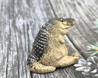 Whimsical Crocodile Tea Pet Ornament - Delightful Animal Sculpture