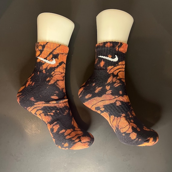 nike black and orange socks