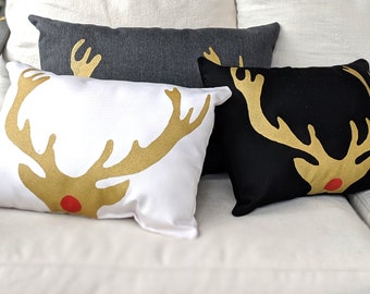OUTDOOR Holiday Porch Pillow / Outdoor Christmas Pillow / Outdoor Reindeer Pillow
