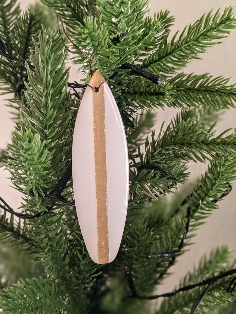 Single Surfboard Ornament Surf Decor Surf Ornament White & Wood