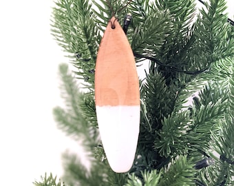 Single Surfboard Ornament - Surf Decor