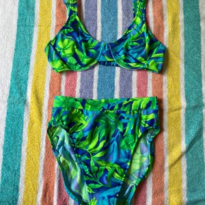 neon tropical bikini - 1980s era vintage Venus swimwear - underwire top and high rise/high cut leg bottoms - fluorescent green, teal blue