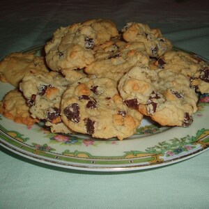 1 Dozen Low-Fat Chocolate Chip Cookies image 2