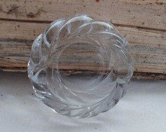 Vintage Clear Glass Ashtray//Swirl Glass//Coin Holder