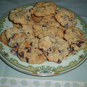 1 Dozen Low-Fat Chocolate Chip Cookies image 4