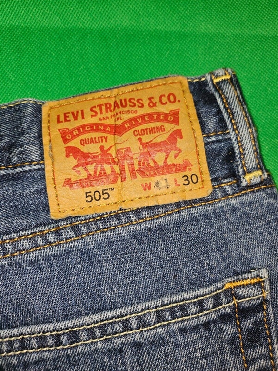 Vintage Levi Strauss & Co. 505 Denim Jeans (B1I6) - image 3
