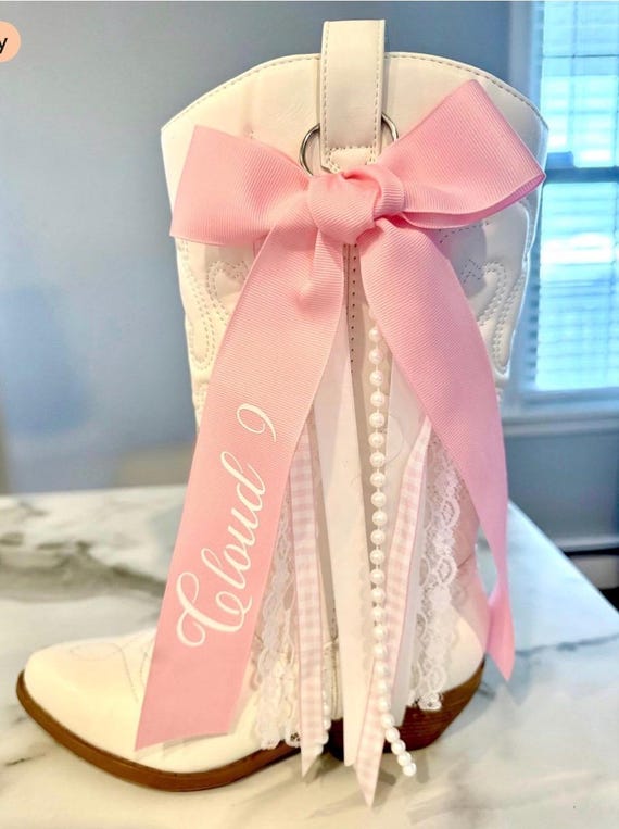 Cloud 9 Tour Boot Bow