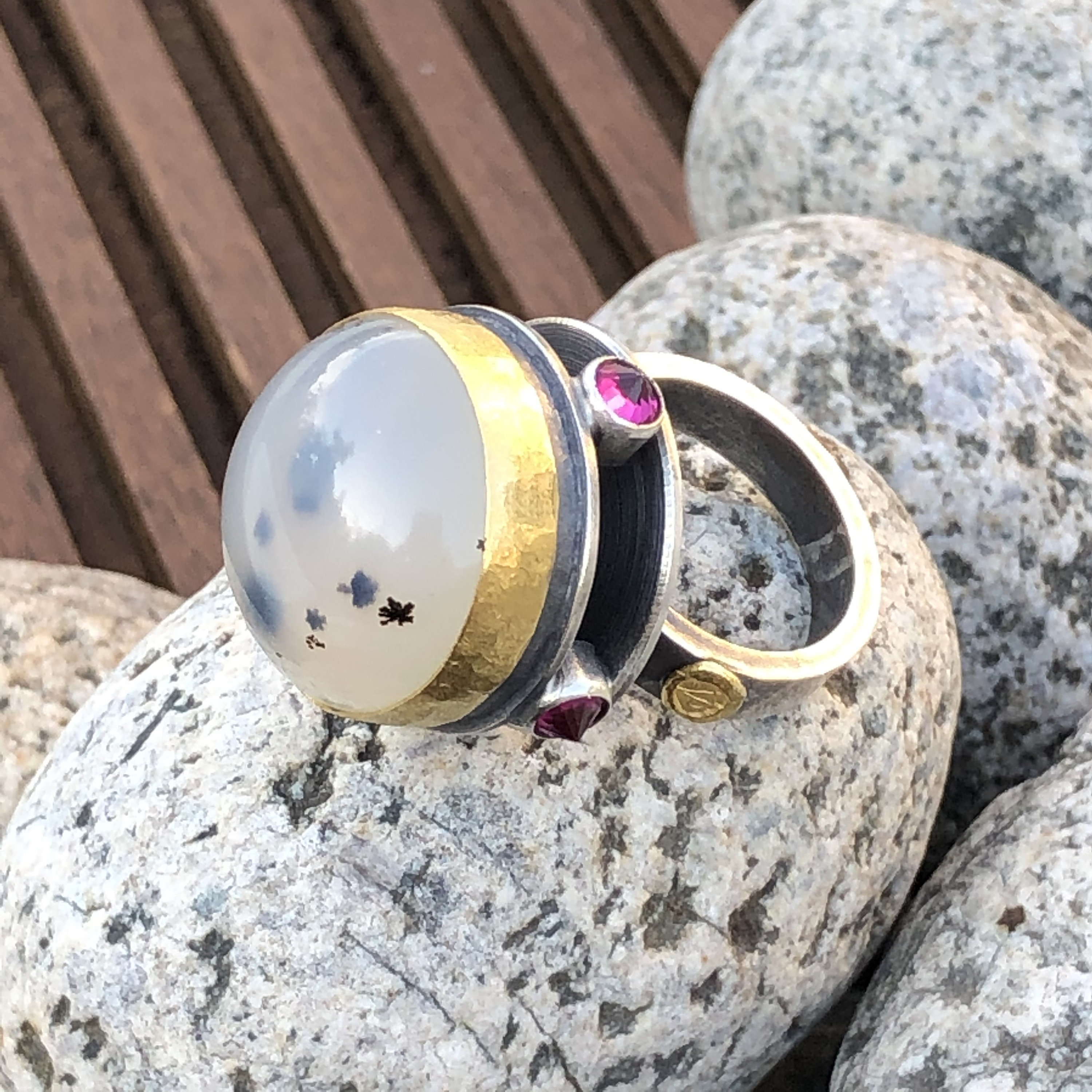 Hover Ring w/Round Moss Agate & Red Ruby Synthetic Points in Textured