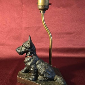 Antique Cast Iron Hubley Black Scottish  Terrier Lamp (no shade)