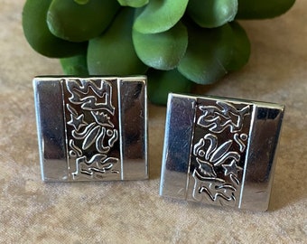 Vintage Swank Silver Tone Floral Cuff Links