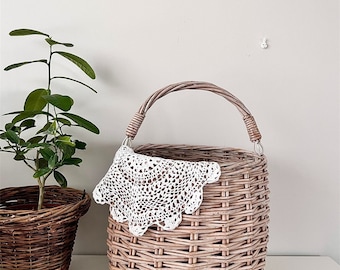 Handwoven Vine Basket - Fruit & Vegetable Holder Artisanal Wicker Food Basket - Eco-Friendly Rustic Handcrafted Cane Basket - Farmhouse Deco