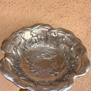 Ciotola da portata in alluminio a forma di coniglio di Arthur Court - Decorazione pasquale