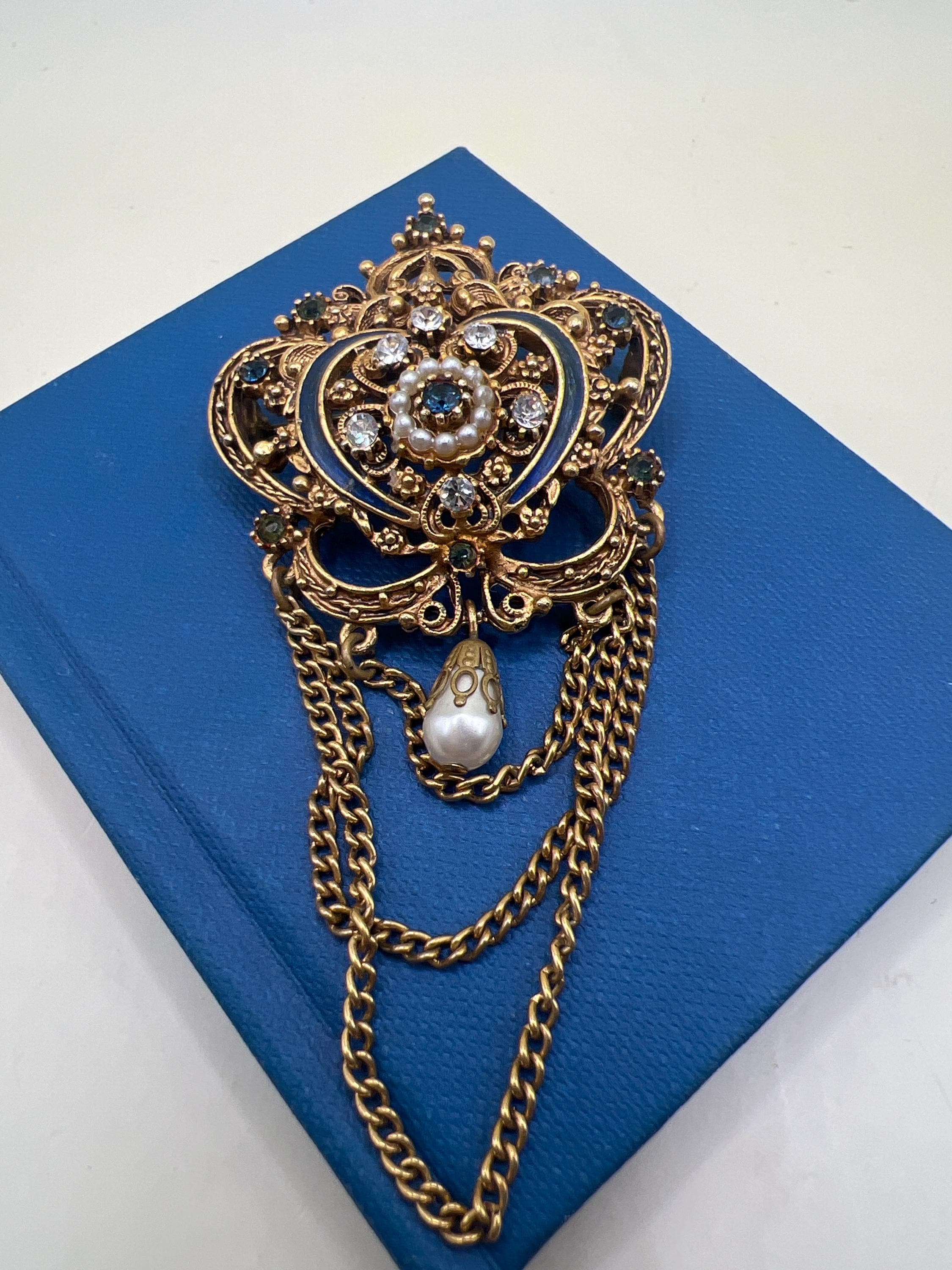 希少　Florenza ヴィンテージ　置物 Florenza Signed Vintage & Antique Fashion Brooches & Pins for sale
