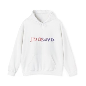 Sudadera con el mensaje "Jesús salva", un acogedor regalo cristiano, perfecto para la iglesia.