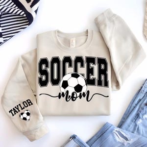 Personalized Soccer Mom Kids Name Shirt, Custom Soccer Team Shirt, Gift for Soccer Mom, Soccer Season Shirt, Soccer mom hoodie Bild 4