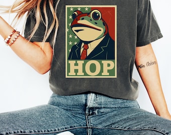 Hop Portland Frog Shirt, Anti-ICE Shirt, Portland Frog Protest Shirt, Freedom Shirt, Protest Shirt, Resistance Shirt, Activist T-shirt