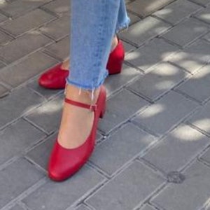 Handmade Mary Jane Shoe, Spanish handcrafted leather Mary Jane, Gel Plus insole, 1-inch heel, Premium quality materials, Red