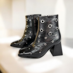Comfortable leather ankle boots for women Harper | 7 cm mid heel | Handmade in Spain
