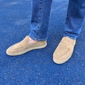 Men Suede Loafers Beige – Handmade Comfortable Leather Slip‑On Shoes for Work & Smart Casual