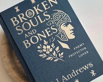 Broken Souls & Bones – książka w oprawie: twarda, ze skóry ekologicznej, ze srebrną folią