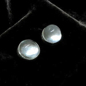 Large Stud Earrings - Luminous Rock Crystal