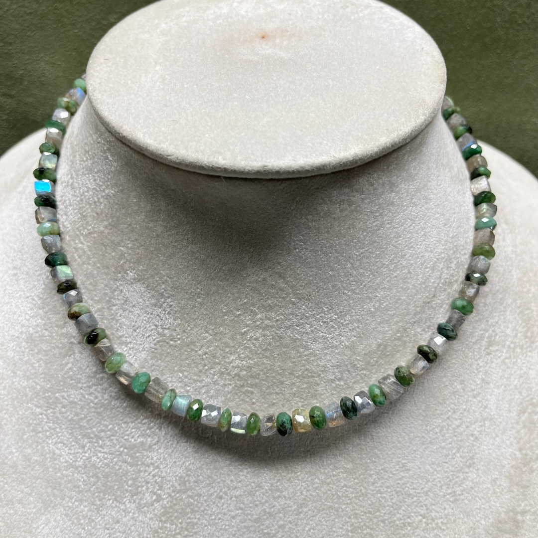 Emerald and Labradorite Choker Necklace - Etsy