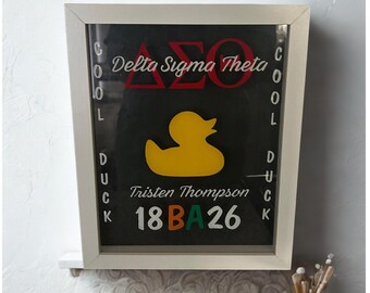 Caja de recuerdos personalizada para la vida griega / Regalo de hermandad / Recuerdo universitario personalizado D9