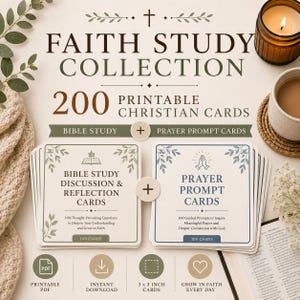 Può includere: Una collezione di studio della fede di 200 carte cristiane stampabili, incluse 100 carte di discussione biblica e 100 carte di preghiera. Ogni carta misura 7,62 per 7,62 cm. Il set presenta testo, illustrazioni botaniche e icone.