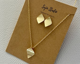 Simple Yellow Gold Filled Diamond Shape Stud Earrings and Pendant Necklace Set, Jewelry Set for Gift for Women