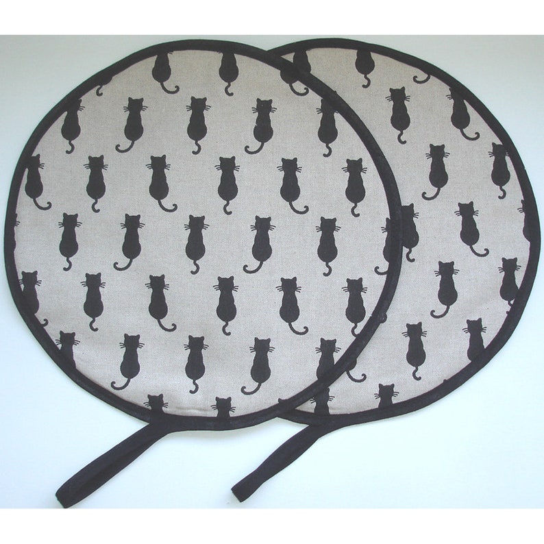 Aga Hob Lid Covers Black Cats Mat Pad Round Hotplate Hats With Loops Topper Surface Savers Cat Country Kitchen Cute Pair of Hob Covers