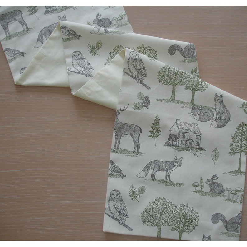 Table Runner 48 Woodland Scene Trees Foxes Stags Squirrels Owls Rabbits 4ft Fox Squirrel Owl Rabbit Animals 120cm