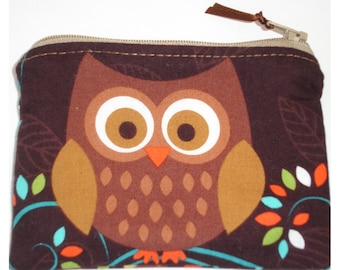 Tawny Brown Owl Zippered Coin Purse