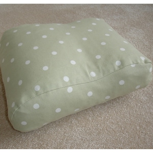 Tempur Original Travel Pillow COVER ONLY SMALL Neck Orthopaedic Case Cushion Polka Dots Green and White 25x31cm Pillowcase Spots Dot