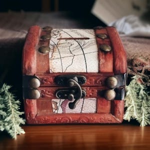 Vintage Wooden Trinket Box with Antique Design - Handcrafted, Decorative Keepsake Box - Unique Jewelry Storage - Perfect Gift for Her