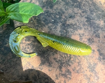 3.1″ WhipWad | Curly-Tail Grub Style Swimbait | 8 Baits Per Pack