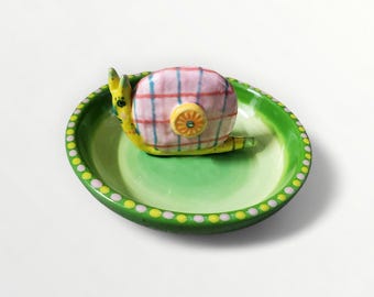Handmade Ceramic Snail Trinket Dish – Whimsical Ring Holder – Small Jewelry Dish – Cute Pottery Gift